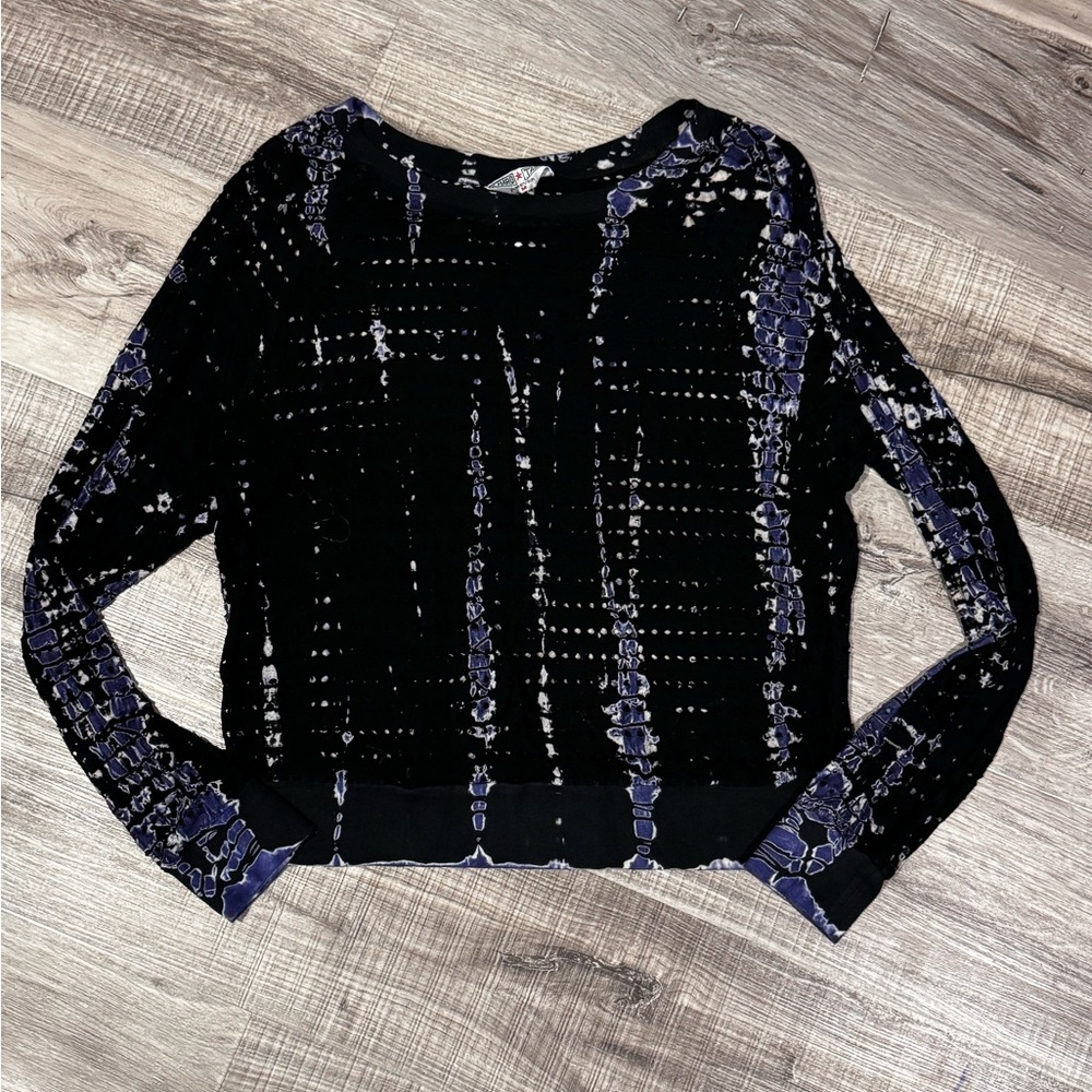 Black and Blue Long Sleeve Top